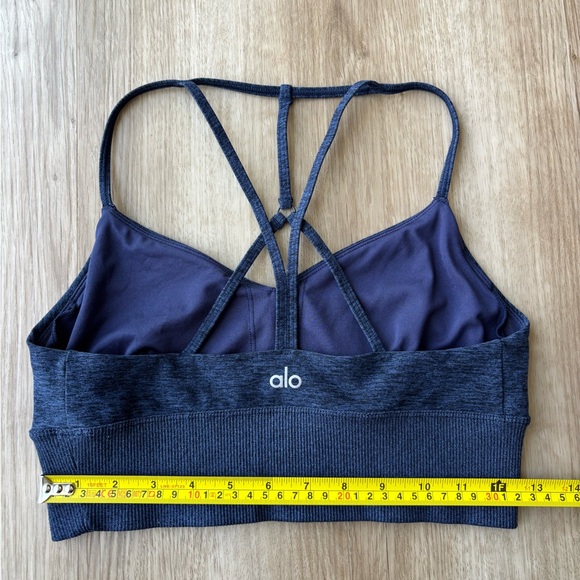 Alo Yoga Alosoft Lavish Sports Bra in Athletic Heather navy blue Size Medium - Picture 4 of 6